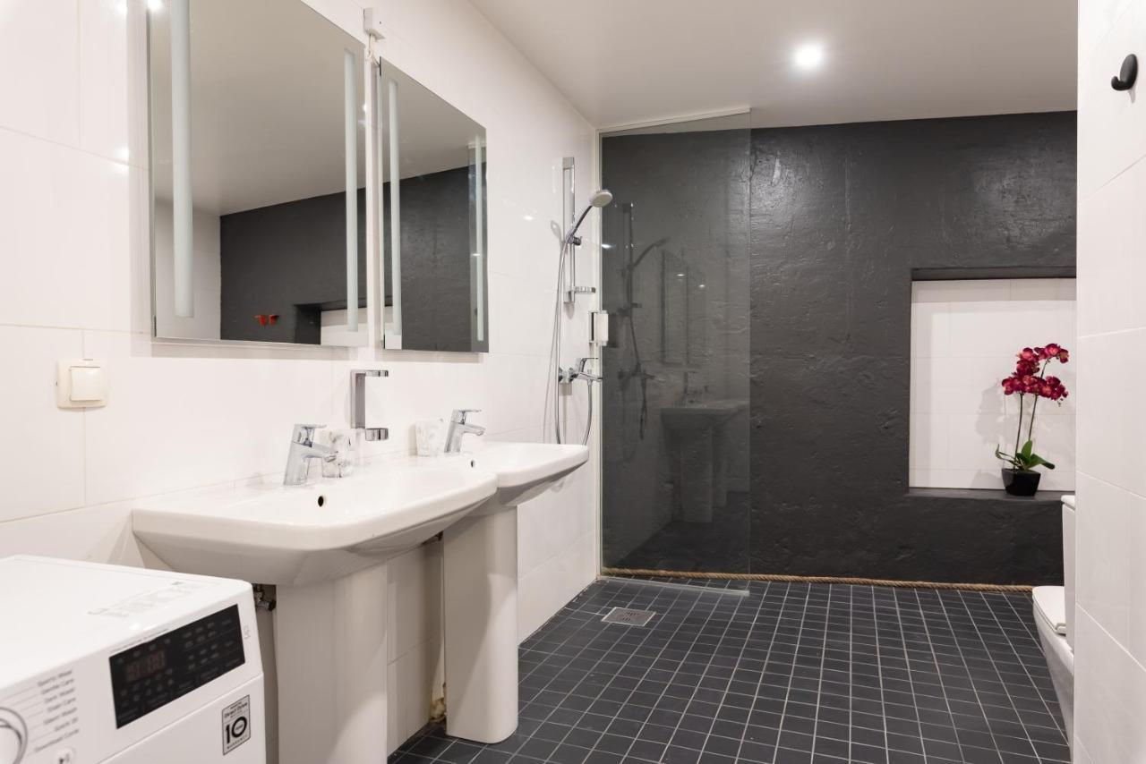 Stylish Apartment With Parking In Telliskivi Talin Exterior foto