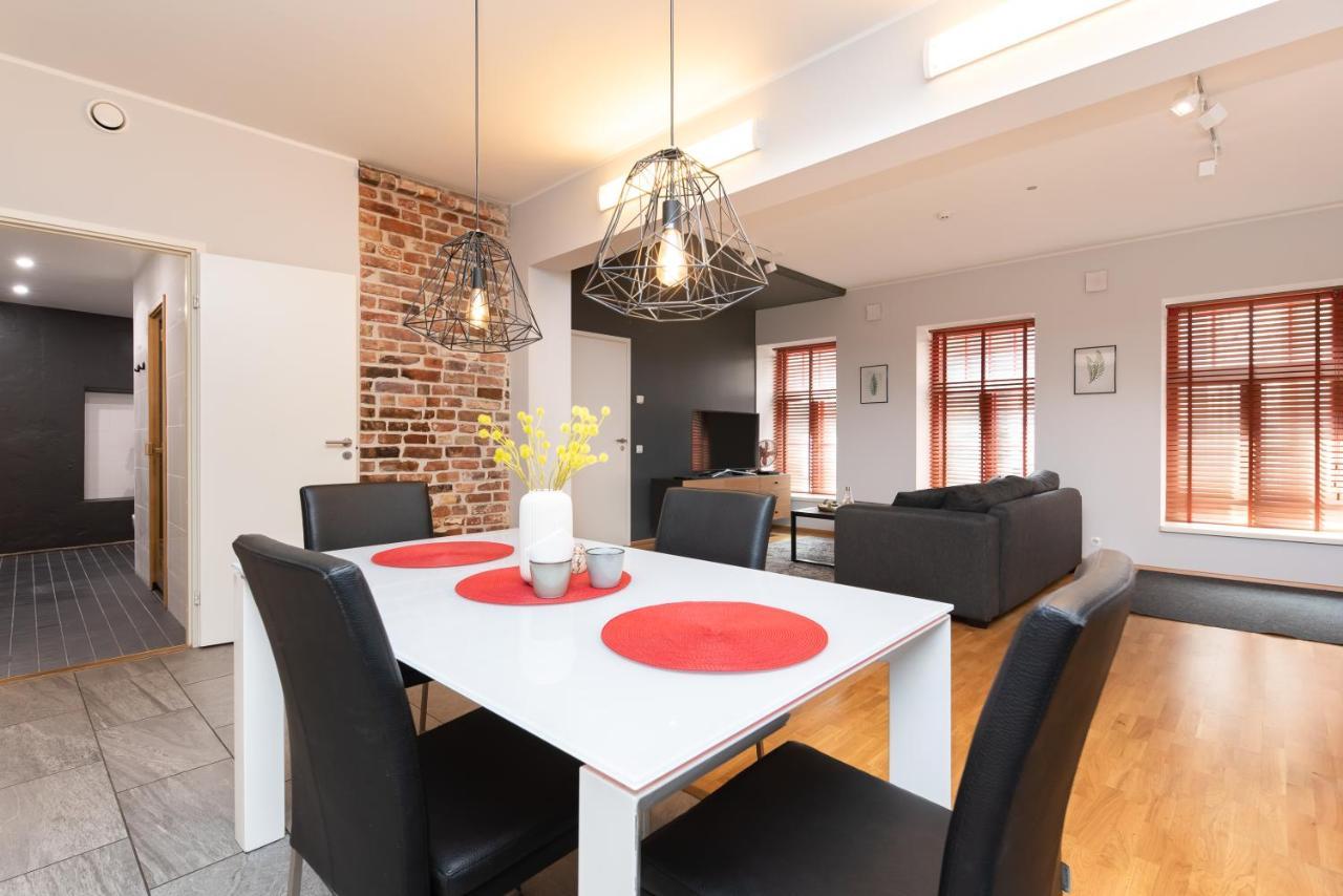 Stylish Apartment With Parking In Telliskivi Talin Exterior foto